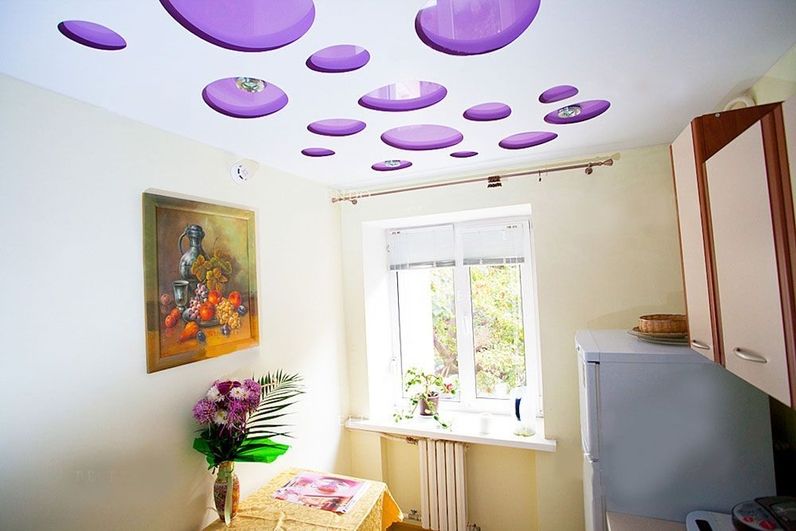 Apply stretch ceilings - circular in purple