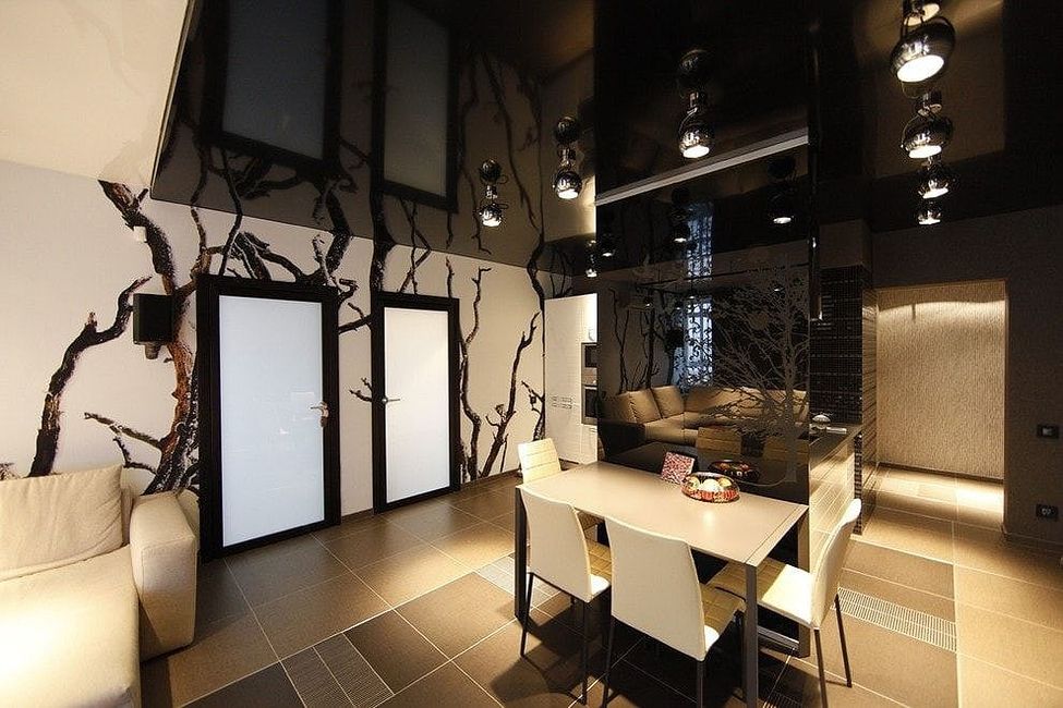 Lacquered stretch ceiling (high gloss) black clear with ceiling spotlights